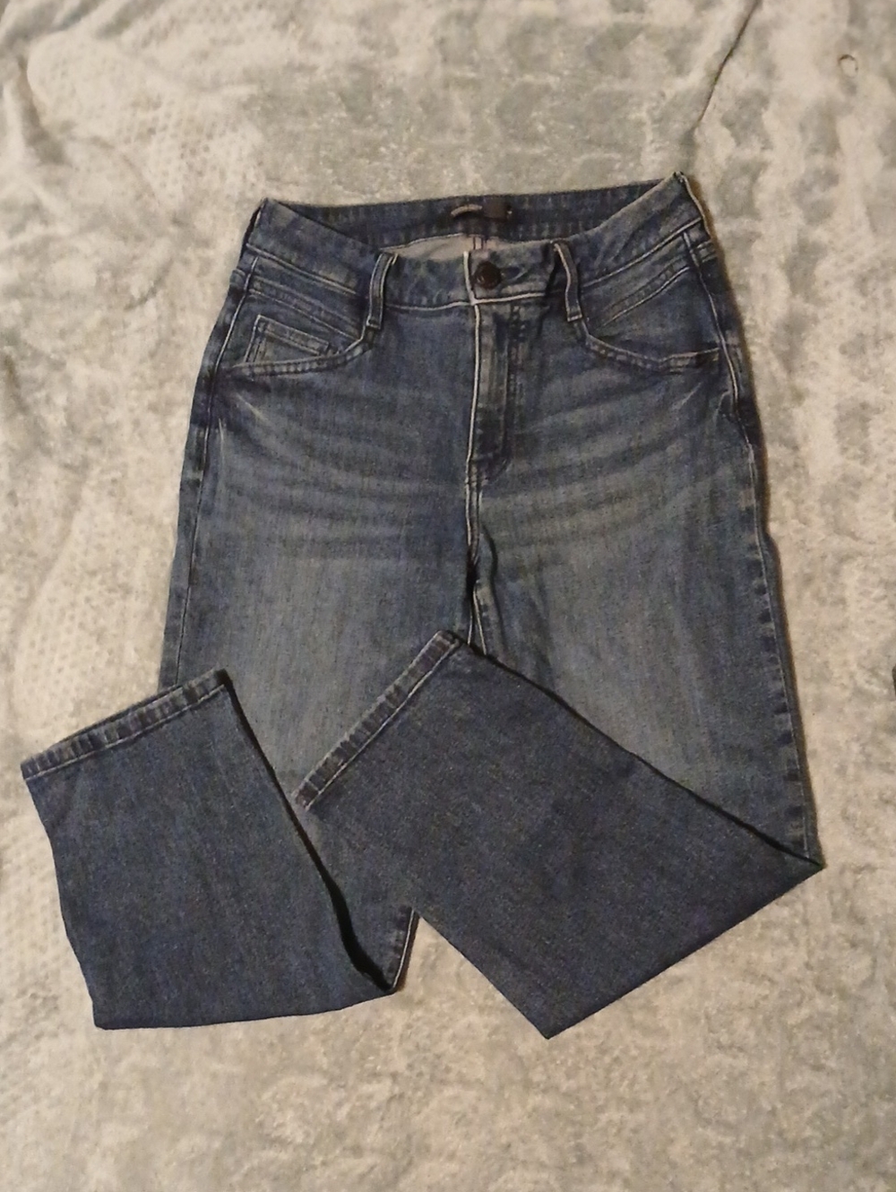 Vera Wang Straight-Leg Dark Blue Denim Jeans